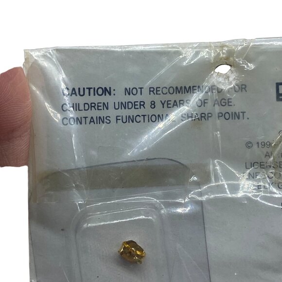 Vtg Precious Moments Brooch Pin Earring Set You Have Touched So Many Hearts NOS - Picture 7 of 7